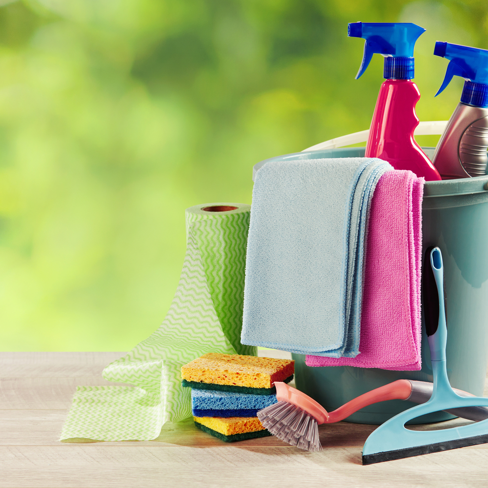 Useful Tips To Clean Your Glass Shower Doors. 4 Glass Shower Doors