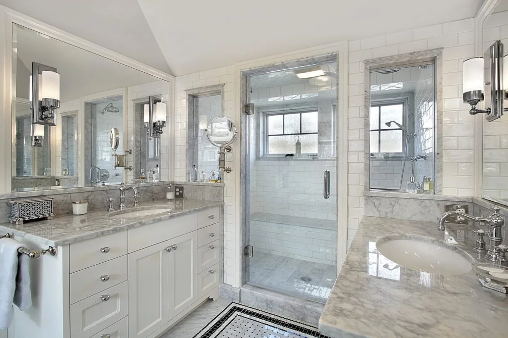 Which Are the Best Glass Shower Enclosures to Renovate your Bathroom? 6 Glass Shower Enclosure
